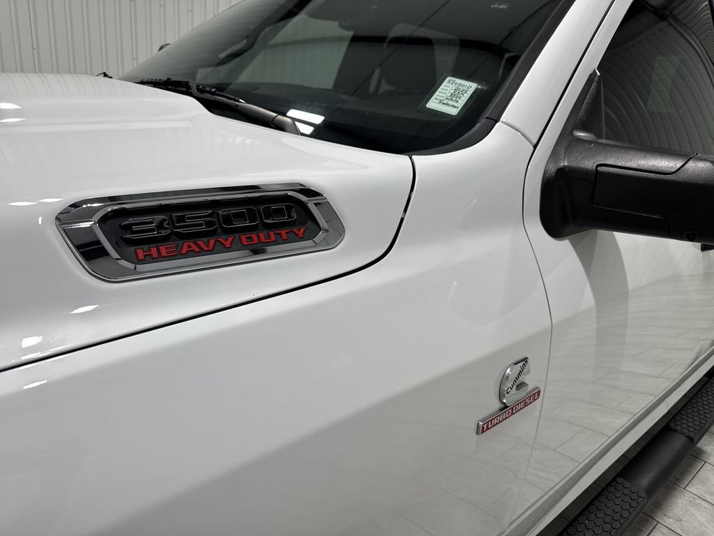 Used 2025 RAM 3500 Tradesman AWD/4WD image 33
