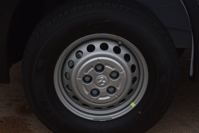 New 2026 RAM ProMaster 2500 w/ Premium Convenience Group FWD image 10