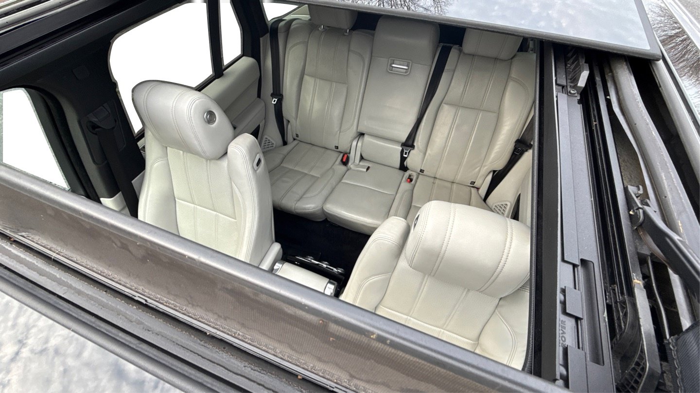 Used 2016 Land Rover Range Rover HSE image 15