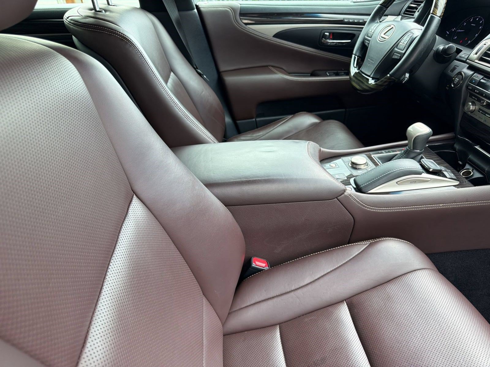 Used 2017 Lexus LS 460 RWD image 31