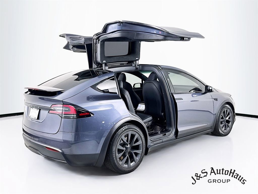 Used 2023 Tesla Model X image 7