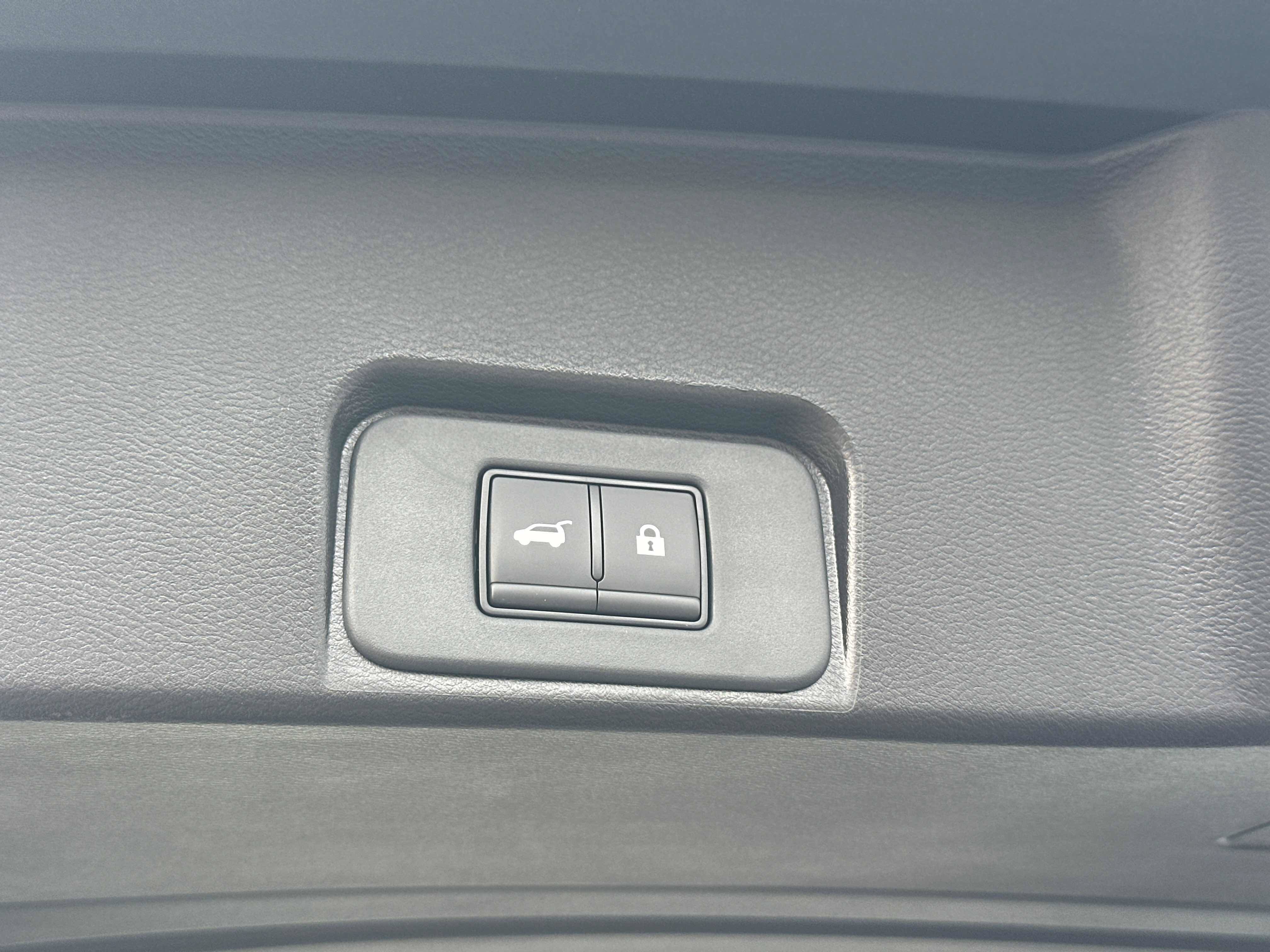 New 2026 Nissan Rogue SV w/ Cold Weather Package AWD/4WD image 19
