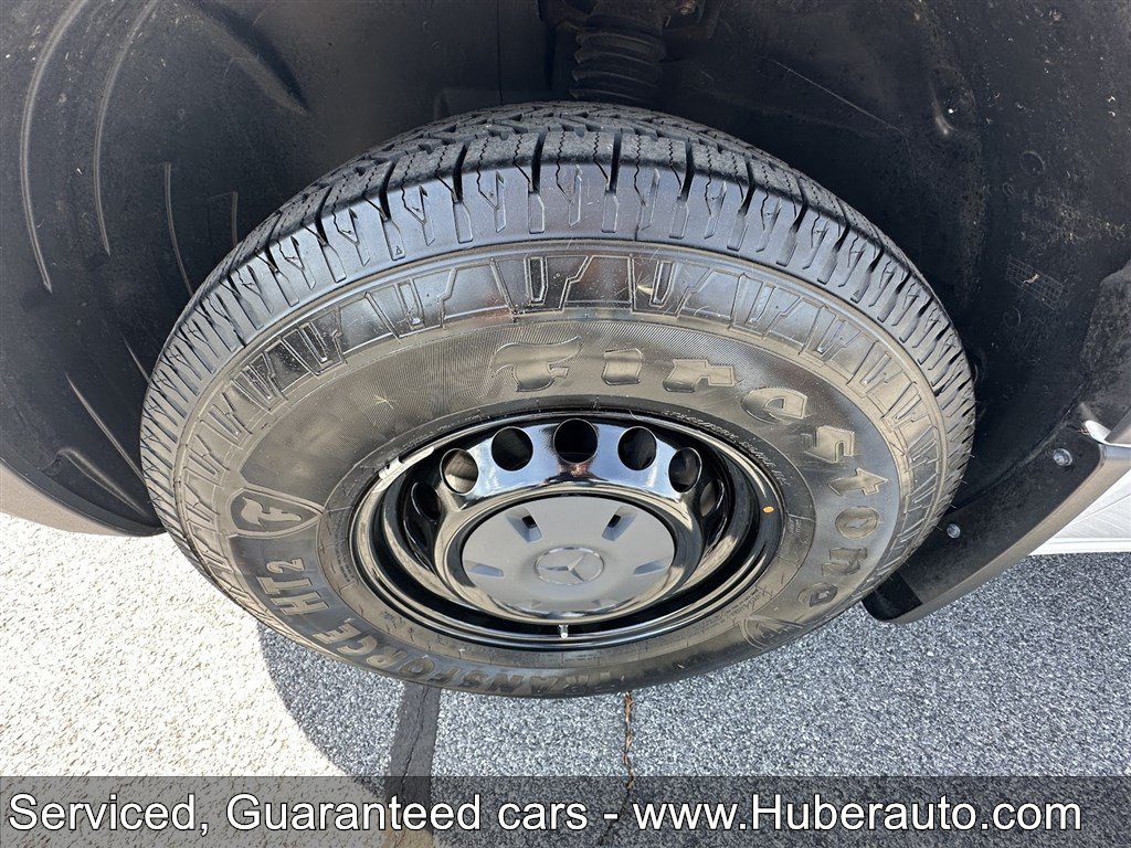 Used 2024 Mercedes-Benz Sprinter 2500 image 33