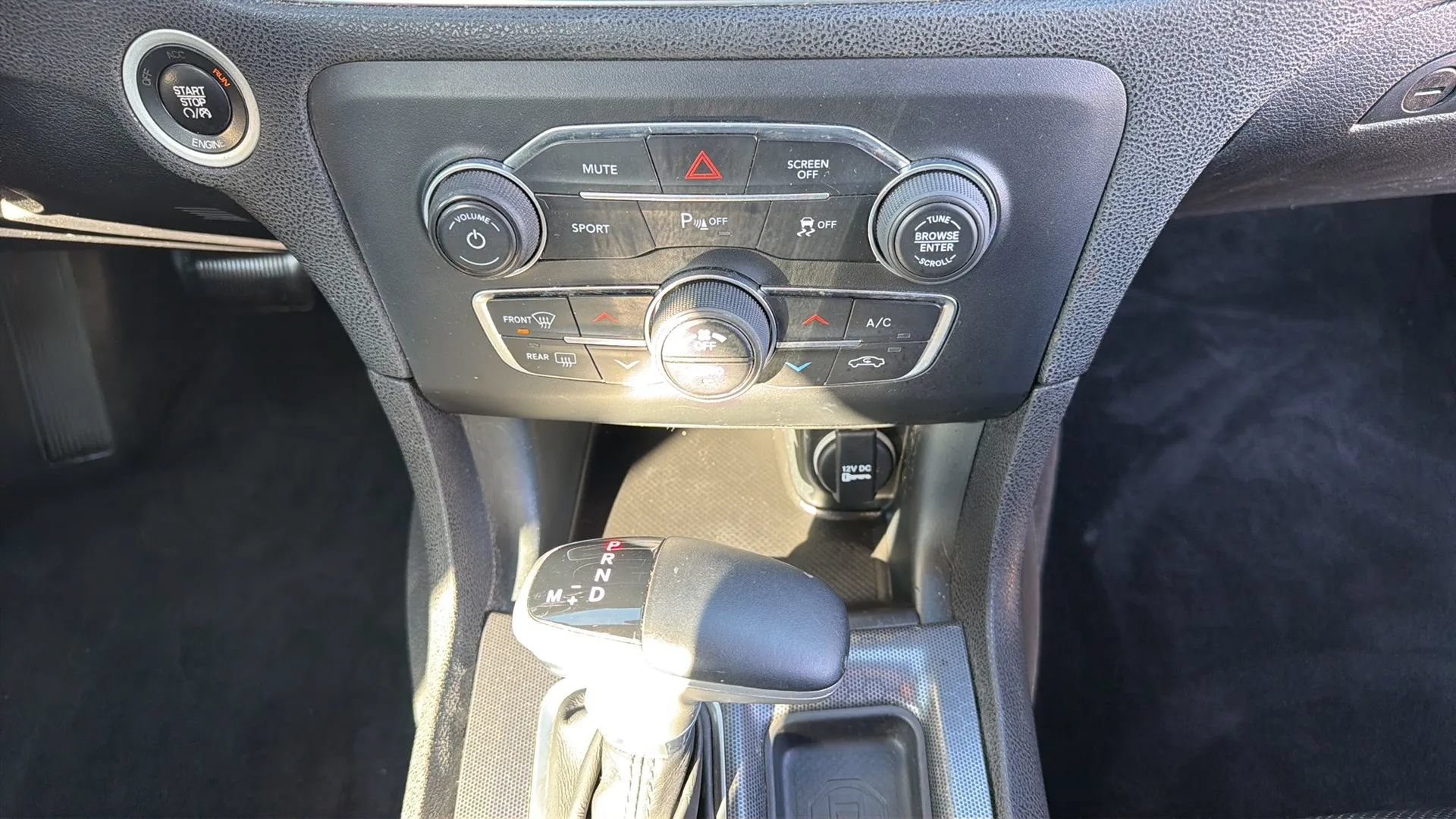 Used 2015 Dodge Charger SXT w/ Plus Group RWD image 80