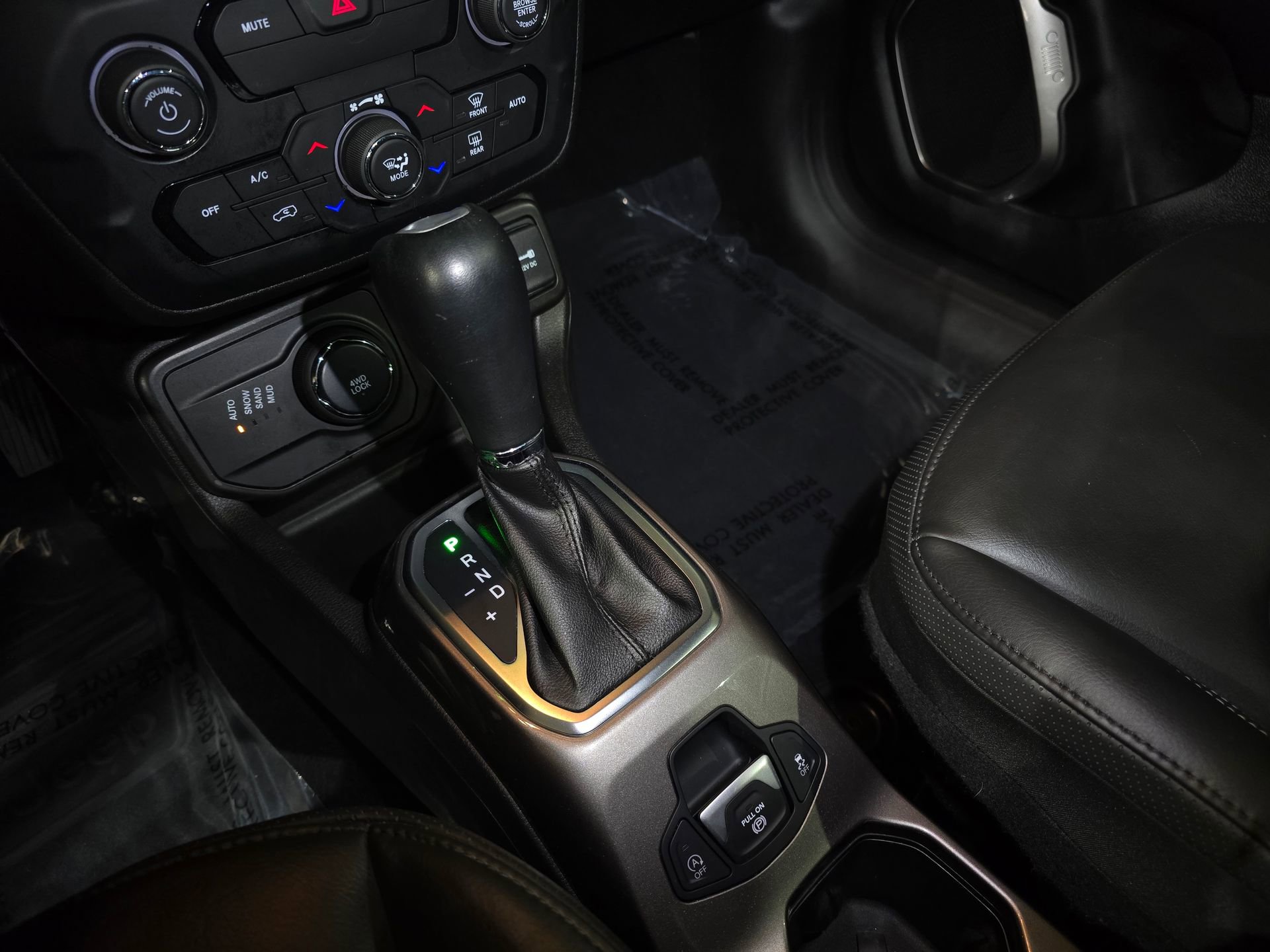 Used 2020 Jeep Renegade Limited w/ Safety and Security Group image 29