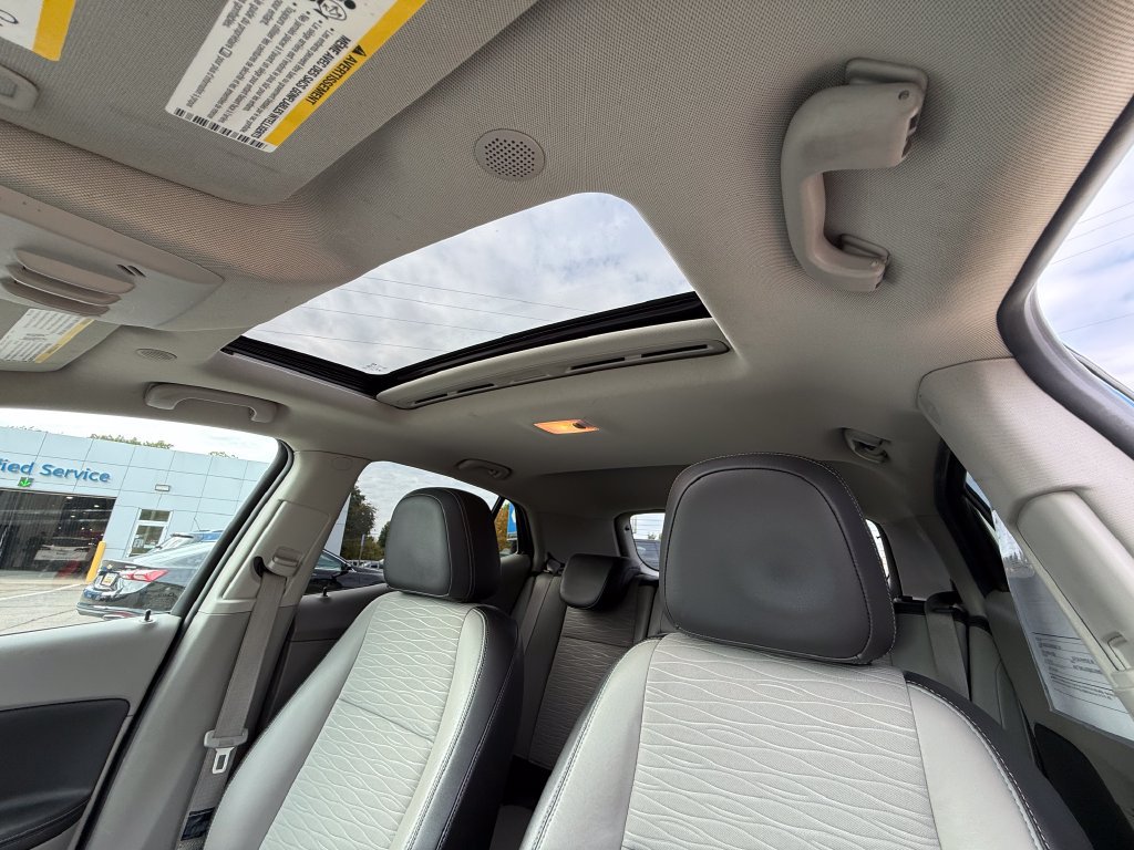 Certified 2016 Buick Encore Sport Touring FWD image 18