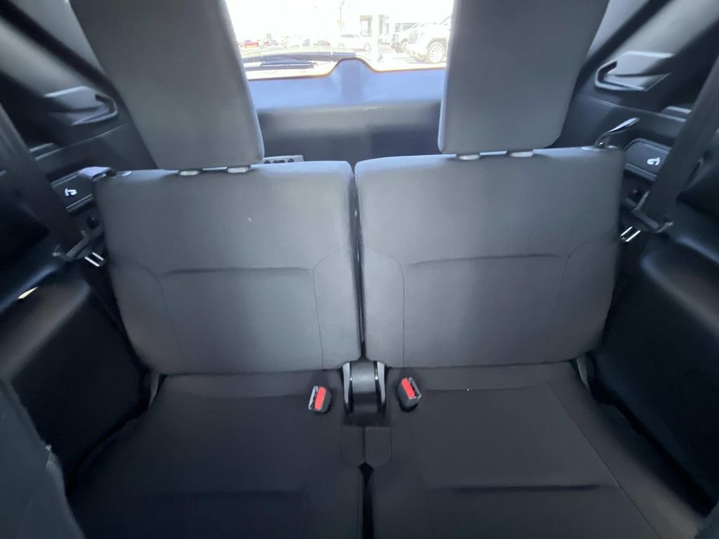 Used 2023 Mitsubishi Outlander ES image 16