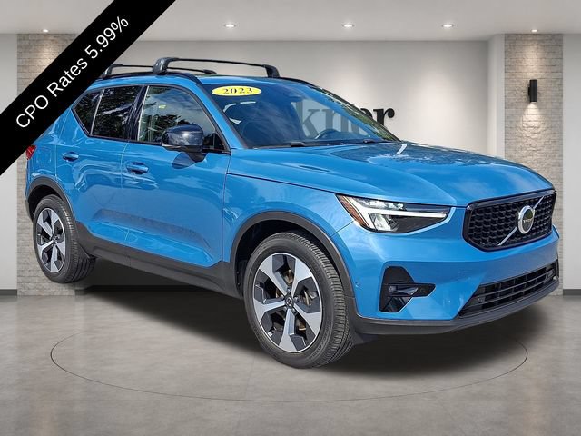 Certified 2023 Volvo XC40 B5 Plus w/ Driver Assist Package AWD/4WD video 1
