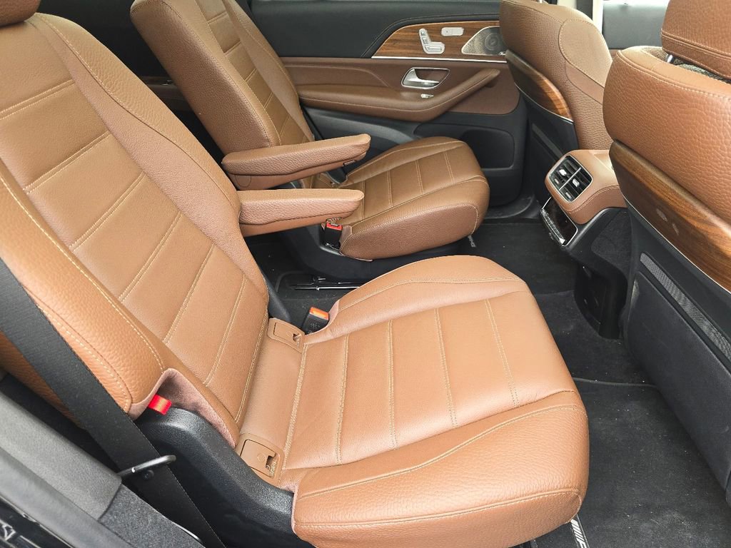 Used 2024 Mercedes-Benz GLS 580 4MATIC image 20