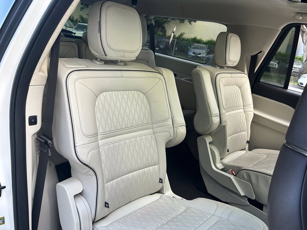 Used 2022 Lincoln Navigator L Black Label AWD/4WD image 43