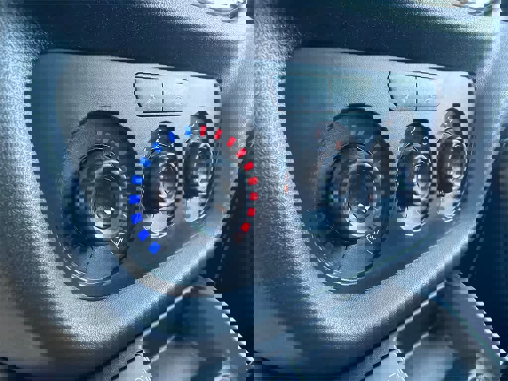 Used 2016 RAM ProMaster City Tradesman SLT w/ Rear Back-up Camera Group image 27