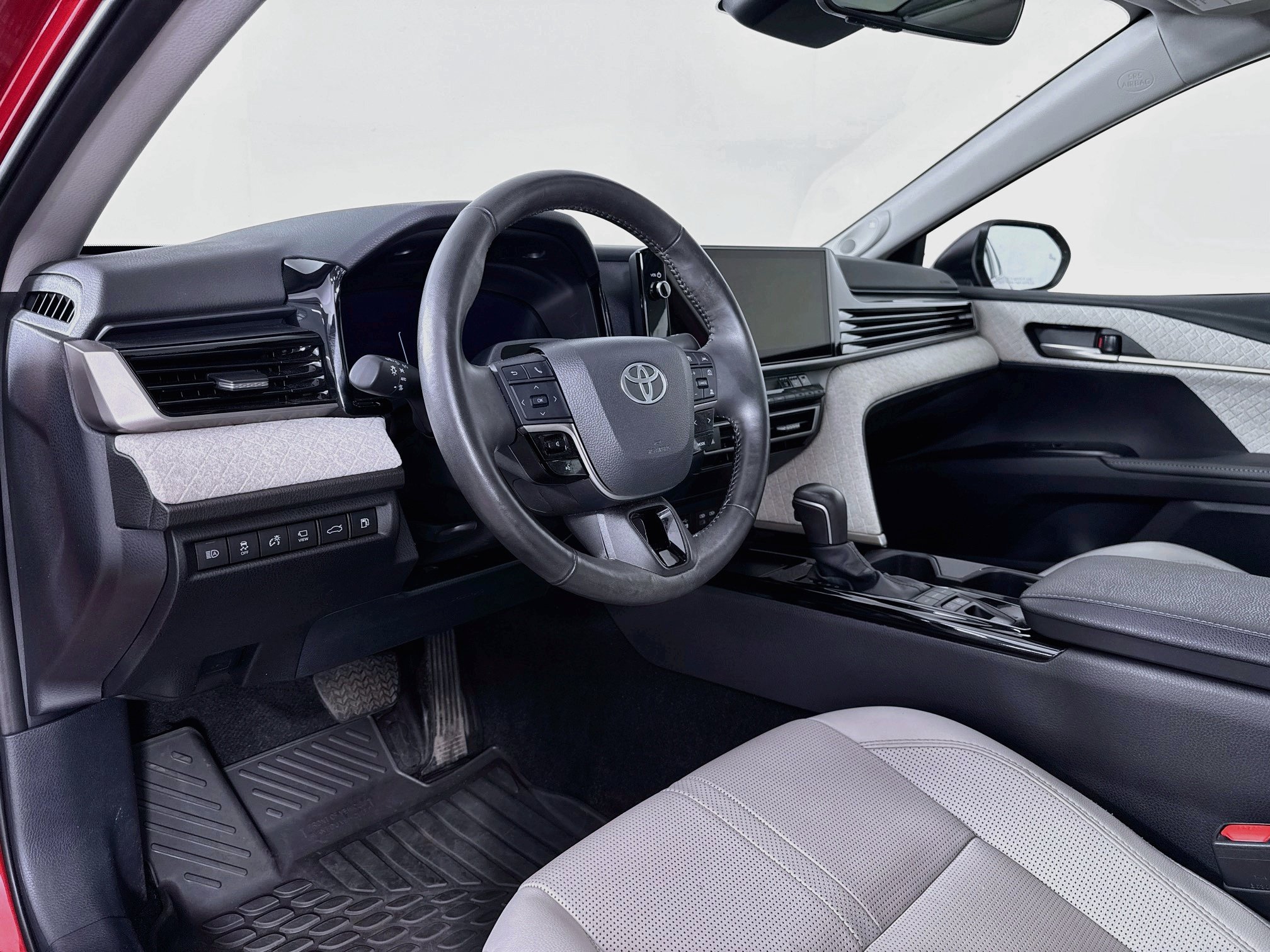Certified 2025 Toyota Camry XLE w/ Premium Plus Package FWD image 9