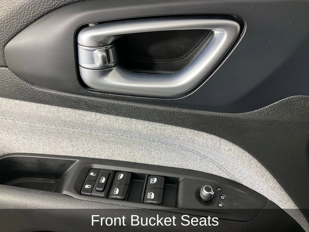 Certified 2023 Jeep Compass Sport image 18