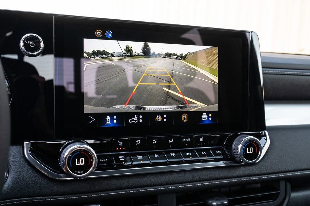 New 2025 Chevrolet Colorado LT w/ LT Convenience Package image 30