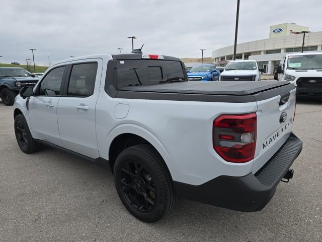 Used 2025 Ford Maverick Lariat w/ Black Appearance Package image 3