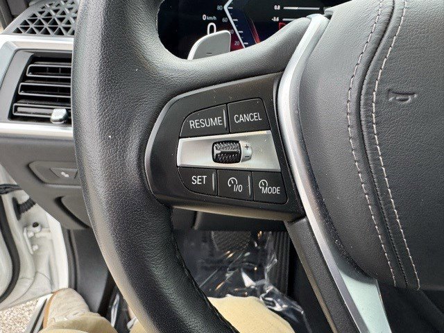 Used 2025 BMW X5 xDrive50e image 17