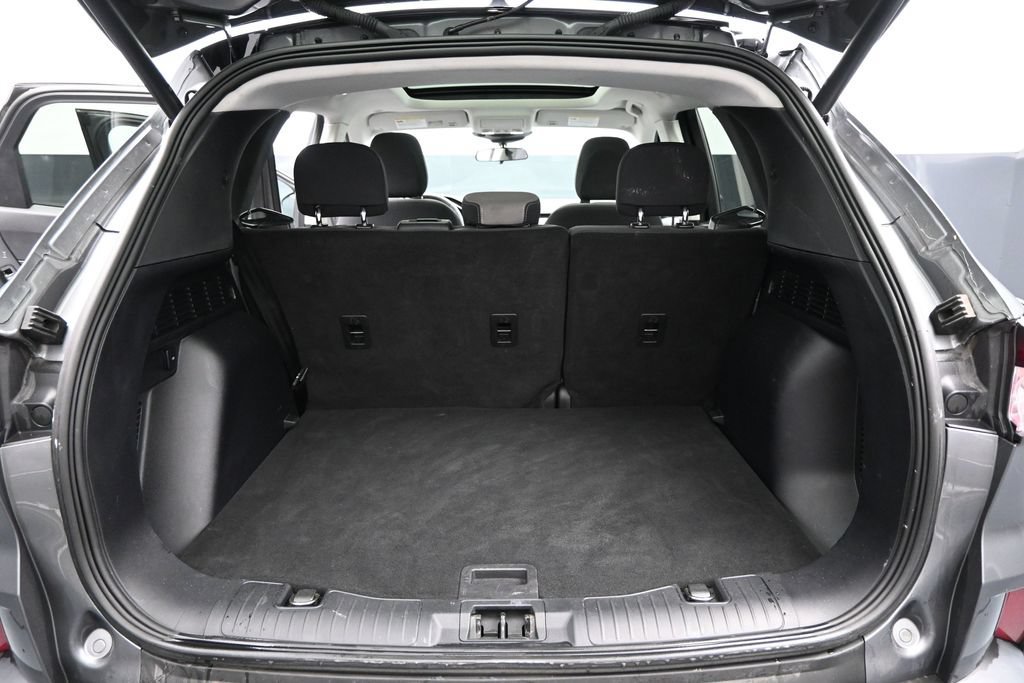 Used 2022 Ford Escape SE w/ SE Sport Appearance Package FWD image 25