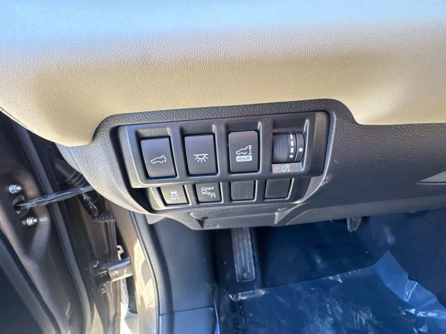 Used 2021 Subaru Ascent Touring w/ Popular Package #2A AWD/4WD image 9