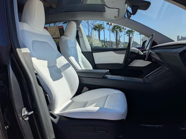 Used 2026 Tesla Model Y Premium image 25