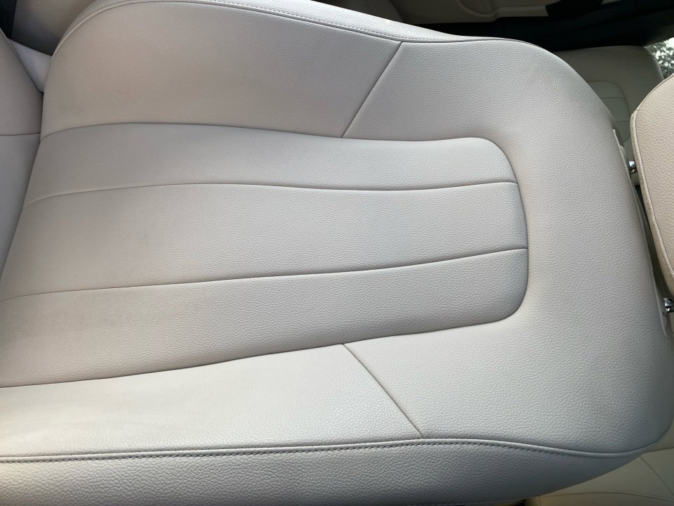 Used 2022 Mercedes-Benz GLB 250 4MATIC image 34