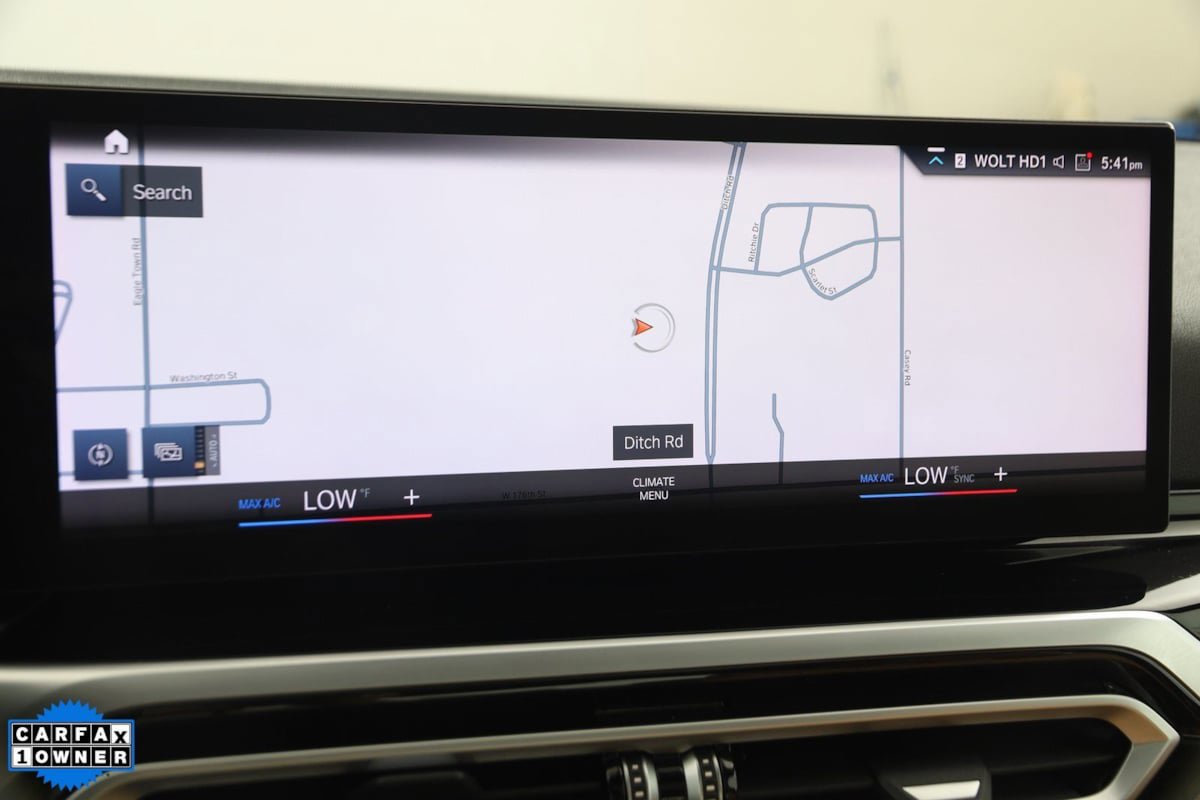 Used 2023 BMW 330i xDrive Sedan w/ Driving Assistance Package image 9