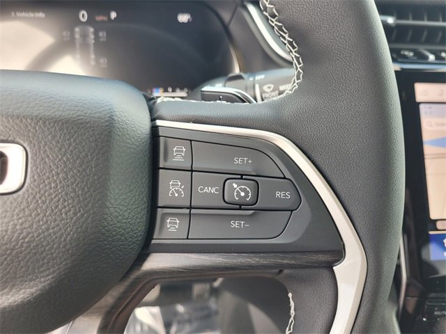 New 2025 Jeep Grand Cherokee Limited image 30