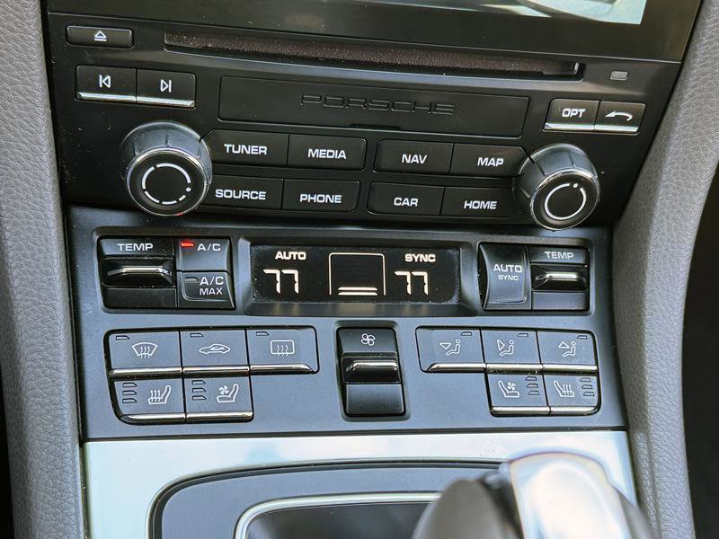 Used 2017 Porsche 911 Carrera image 29