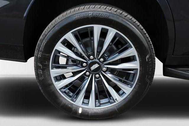 New 2025 Cadillac Escalade Premium Luxury w/ LPO, Floor Liner Package image 29