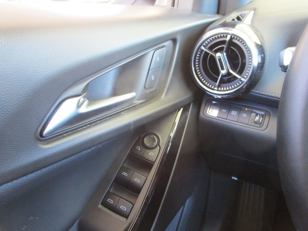 Used 2025 Chevrolet Equinox LT image 24