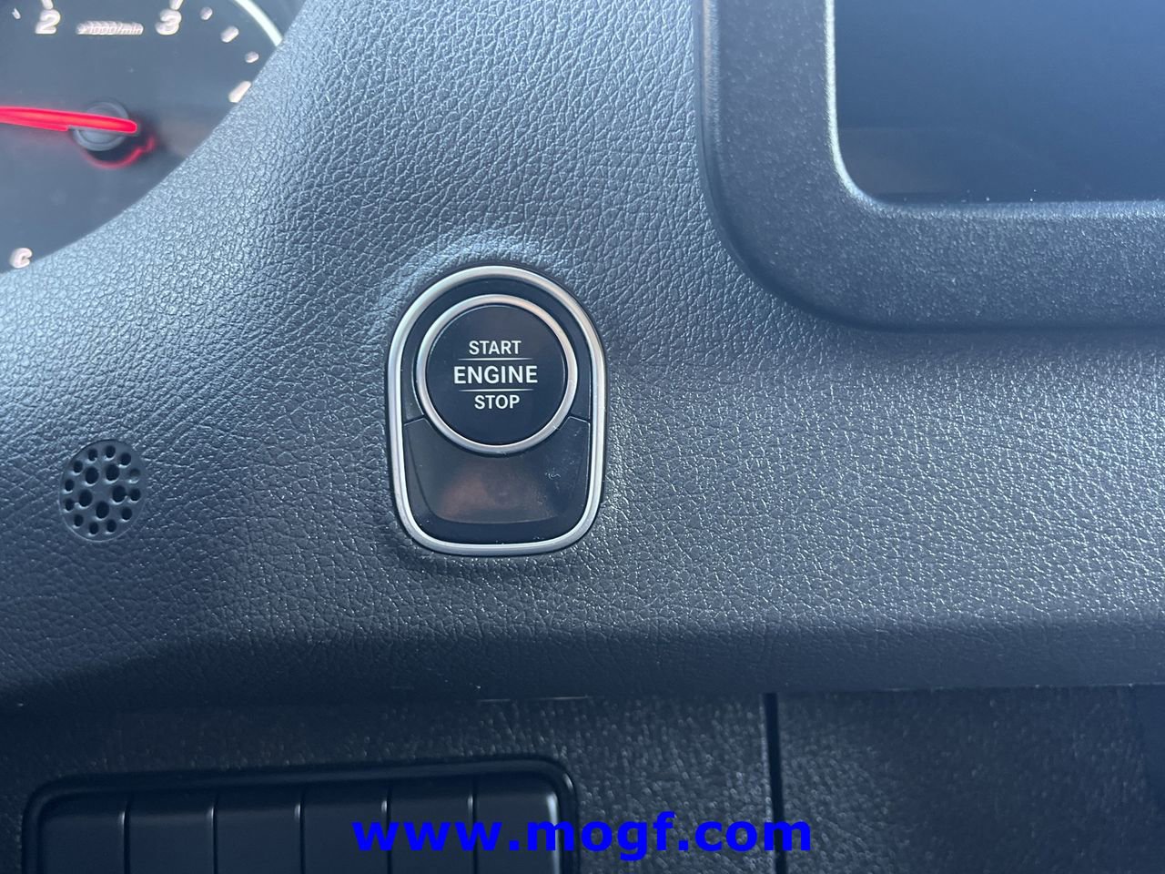 Used 2025 Mercedes-Benz Sprinter 2500 image 9