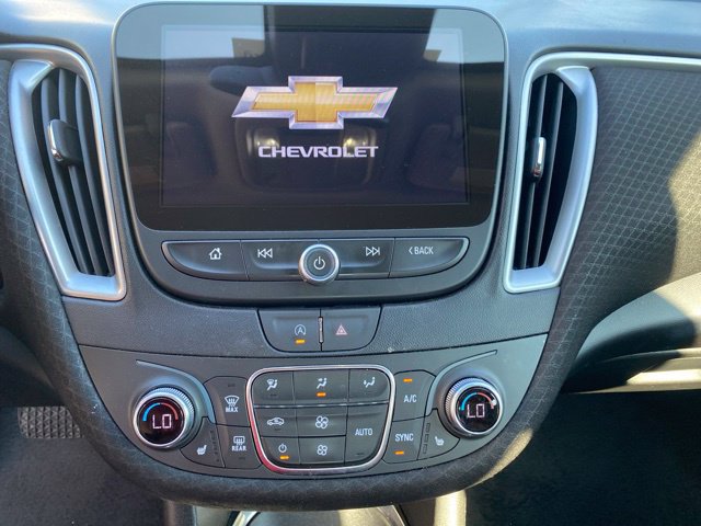 Used 2024 Chevrolet Malibu LT FWD image 17