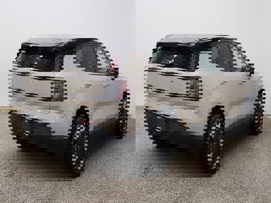 New 2026 Volvo EX30 Plus image 3