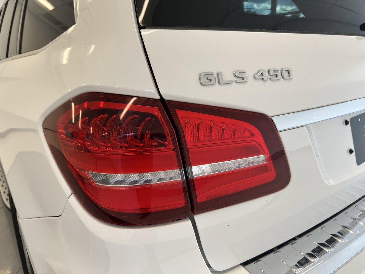 Used 2018 Mercedes-Benz GLS 450 4MATIC image 50