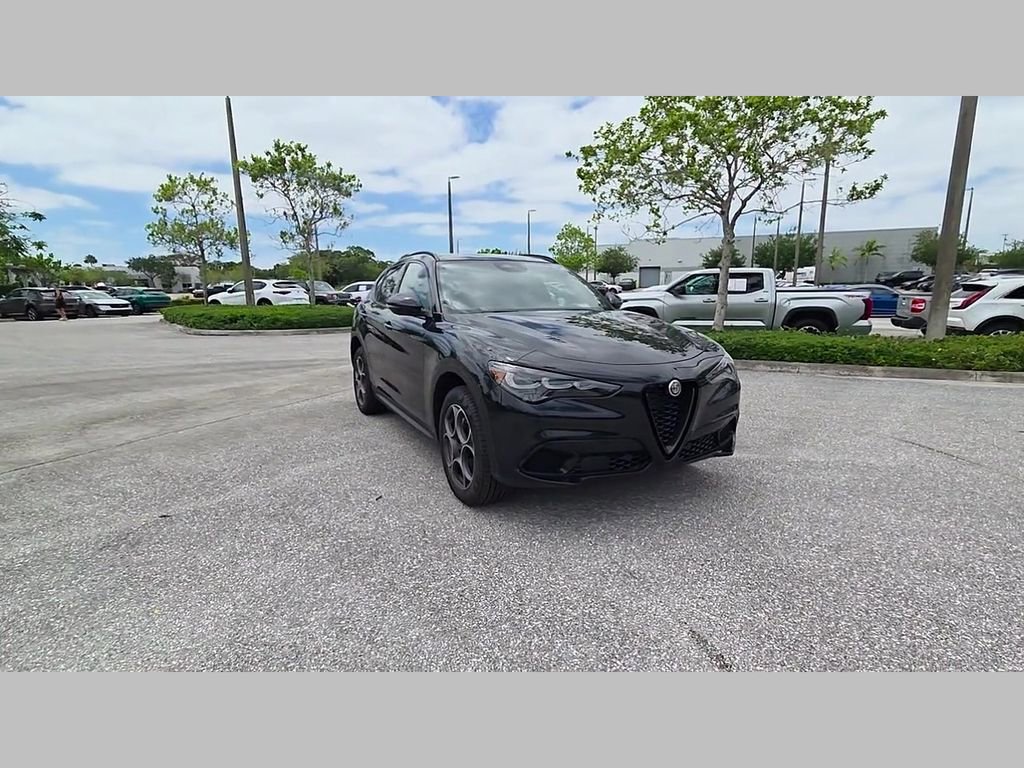 New 2025 Alfa Romeo Stelvio Sprint w/ Convenience Package AWD/4WD image 40