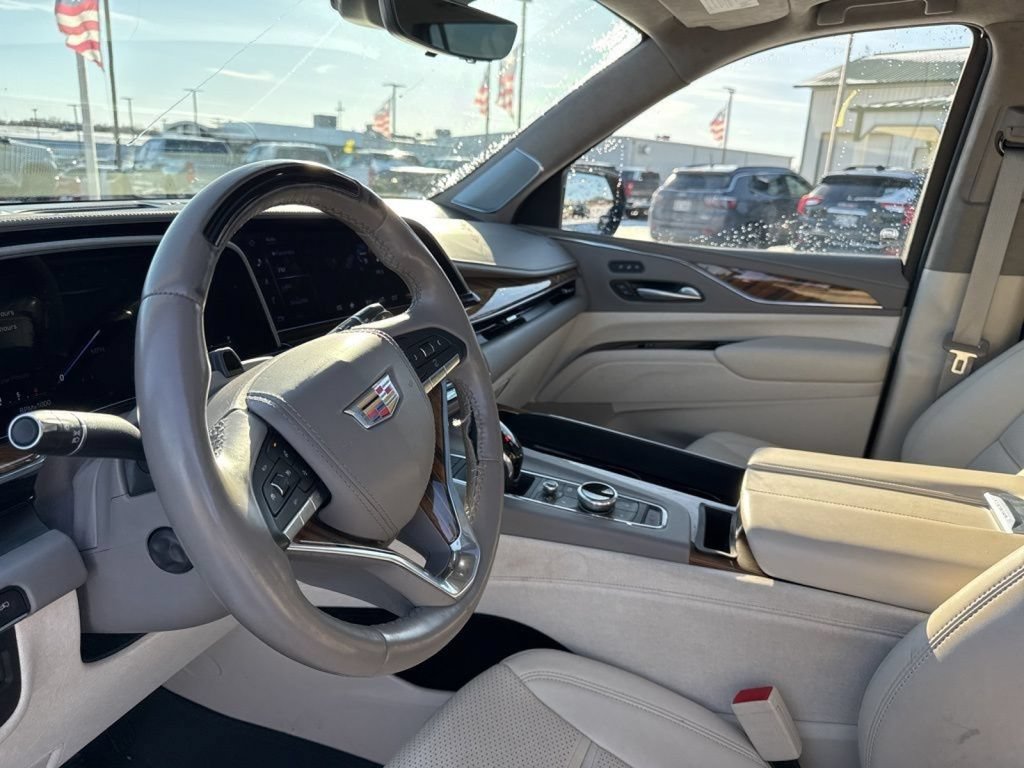 Used 2024 Cadillac Escalade ESV Sport Platinum AWD/4WD image 18