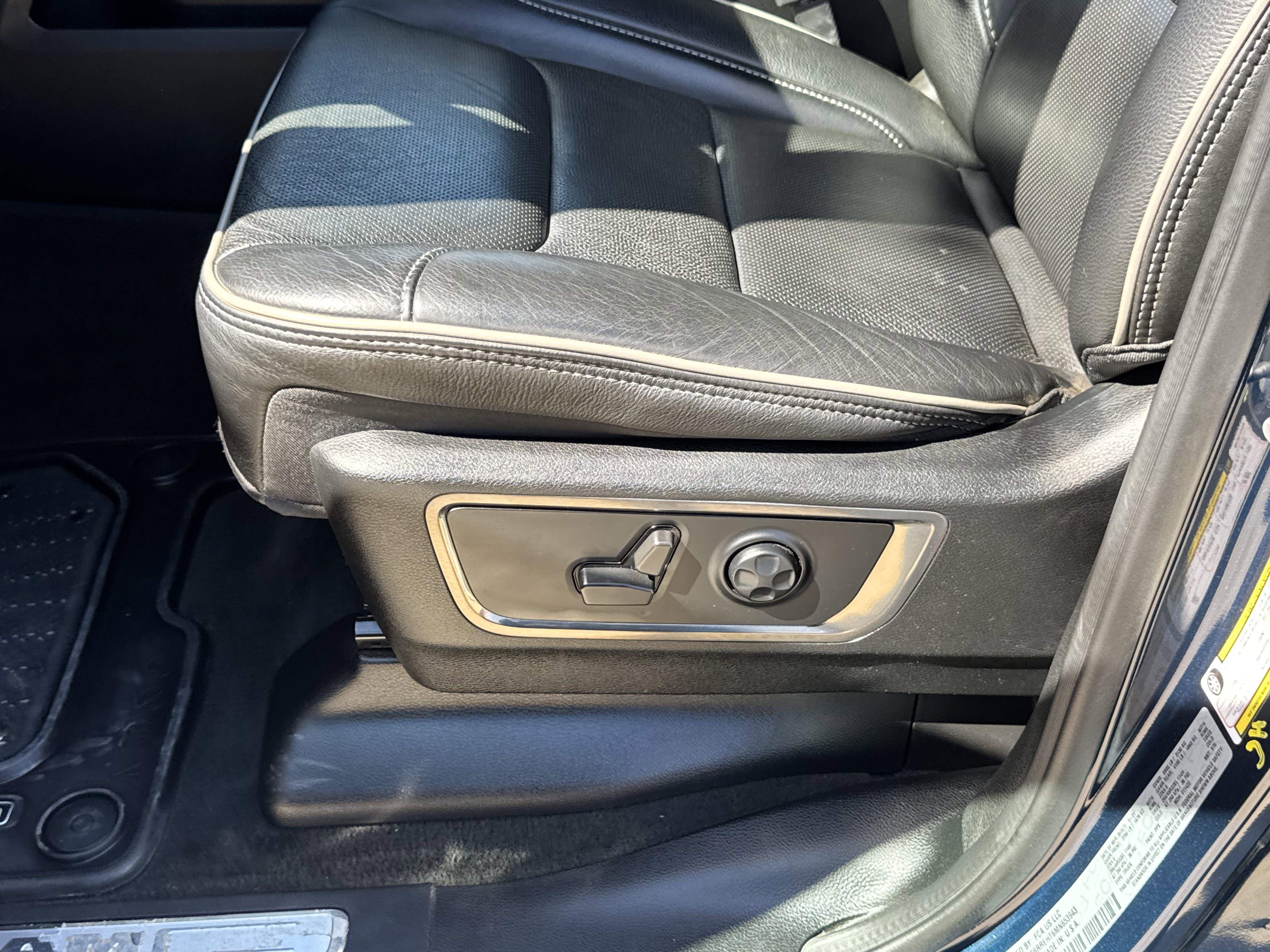 Used 2021 RAM 1500 Limited w/ Night Edition image 16