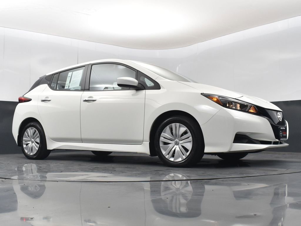 Used 2024 Nissan Leaf S image 35
