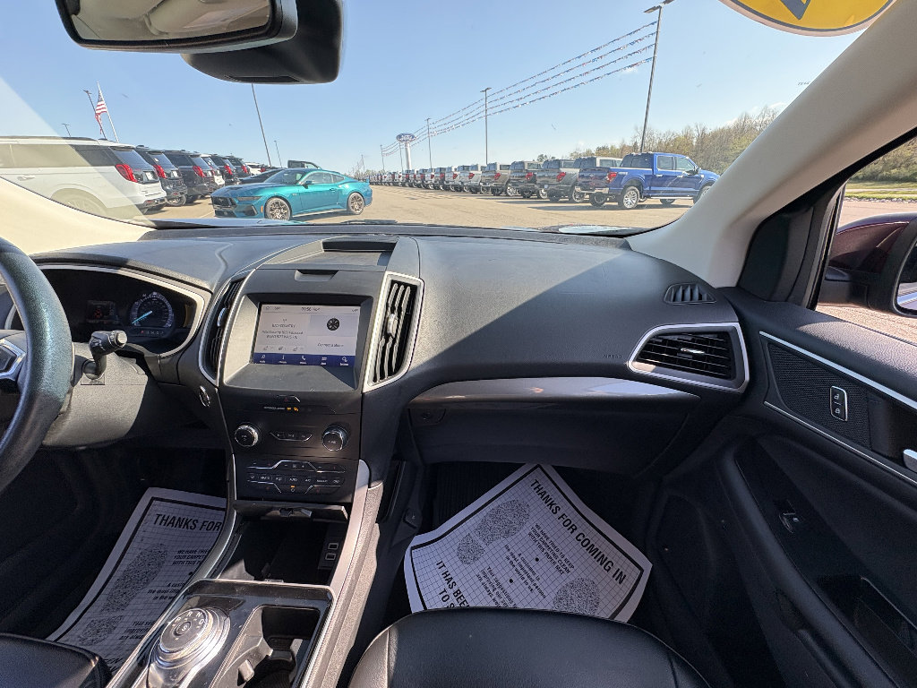 Used 2020 Ford Edge SEL w/ Convenience Package image 24