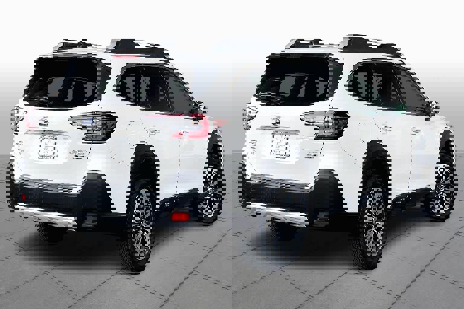 Used 2024 Subaru Outback Touring image 13