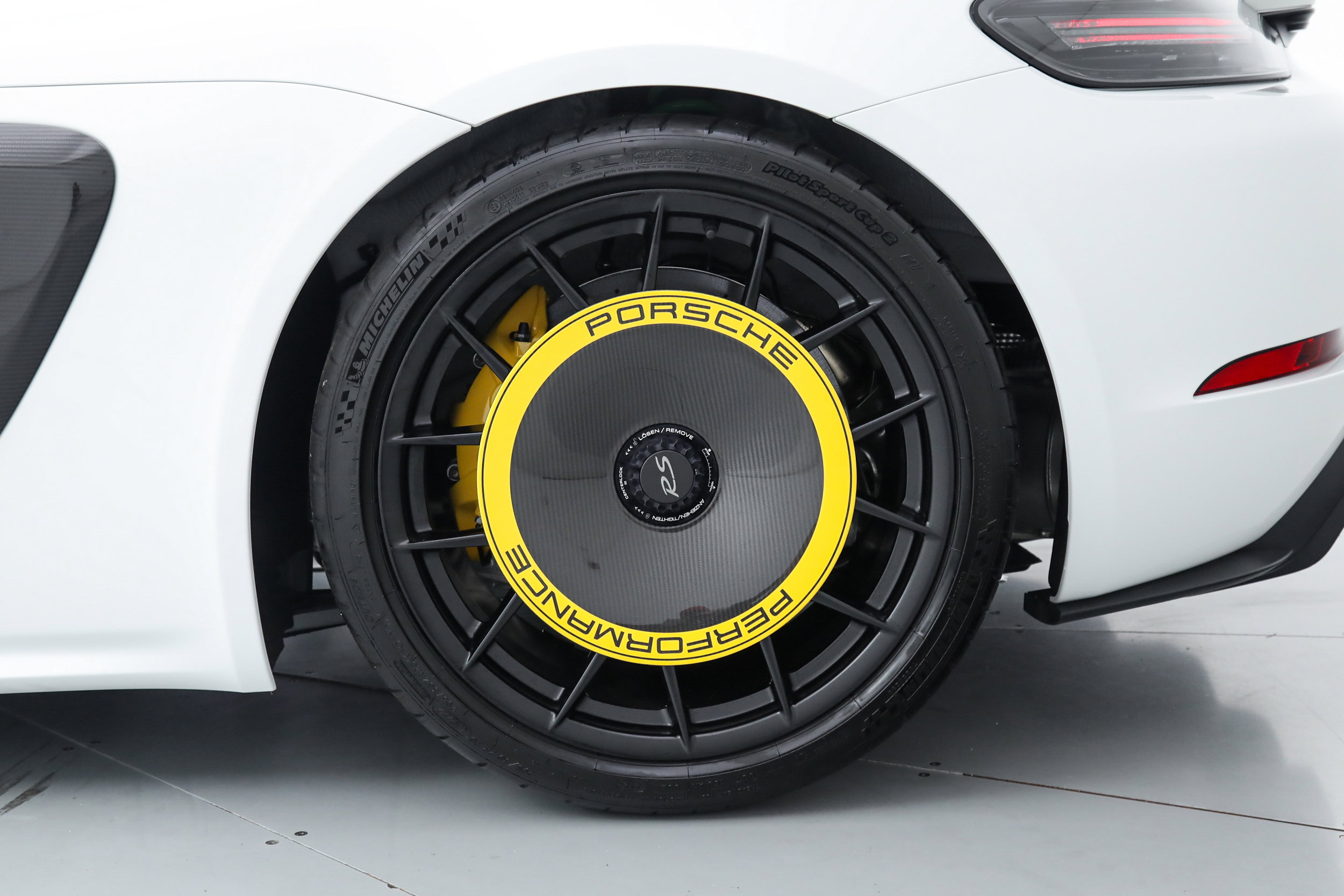 Used 2025 Porsche 718 Cayman GT4 RS RWD image 45
