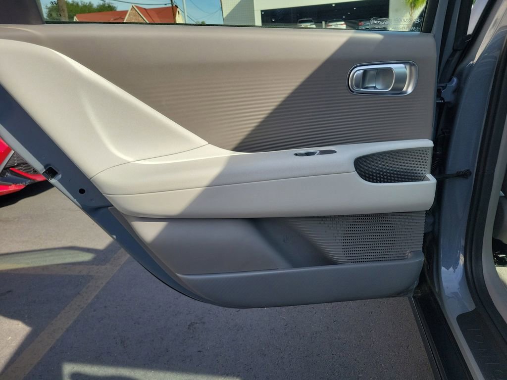 Used 2023 Hyundai Ioniq 6 SEL image 14