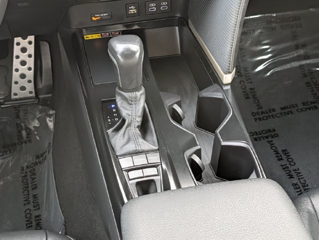 Used 2025 Toyota Camry SE FWD image 13