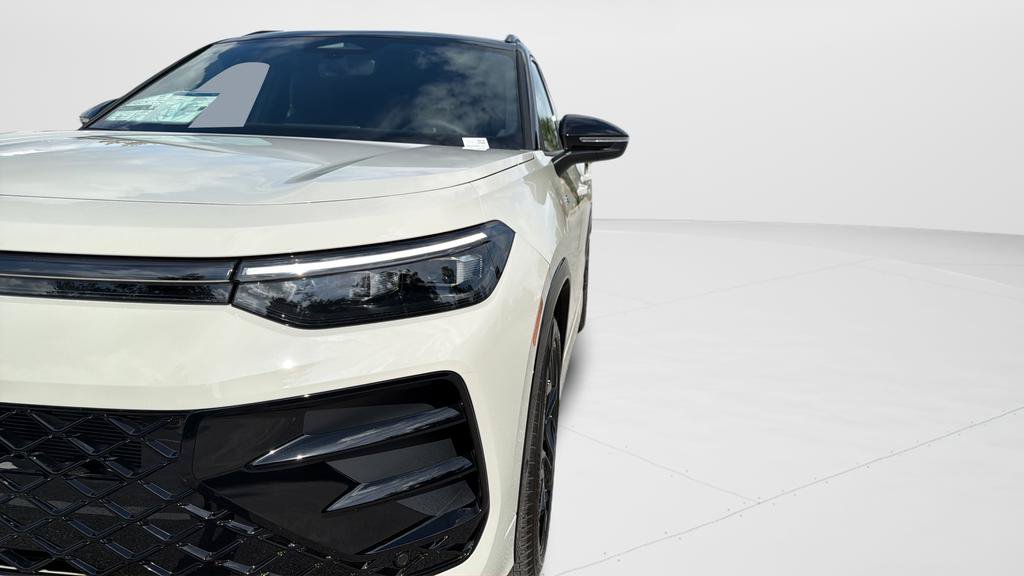 New 2026 Volkswagen Tiguan SE R-Line FWD image 33
