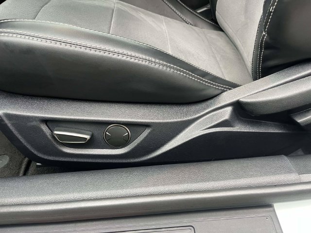 Certified 2019 Ford Mustang Shelby GT350 w/ Technology Package RWD image 19