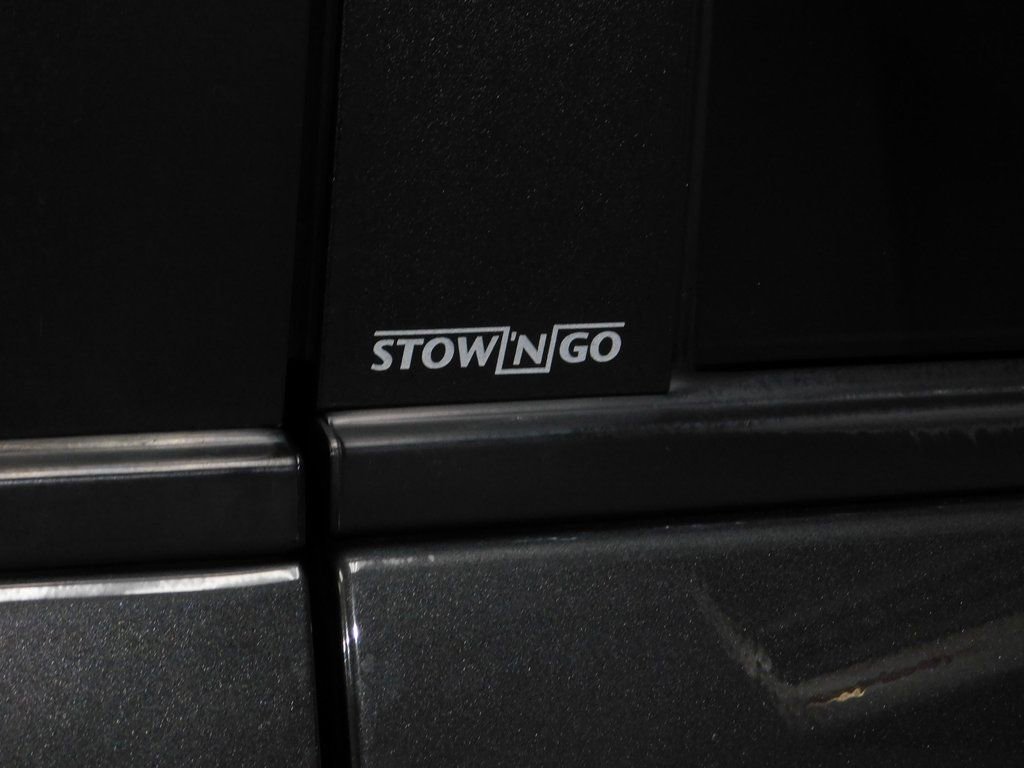 Used 2011 Dodge Grand Caravan SXT image 24