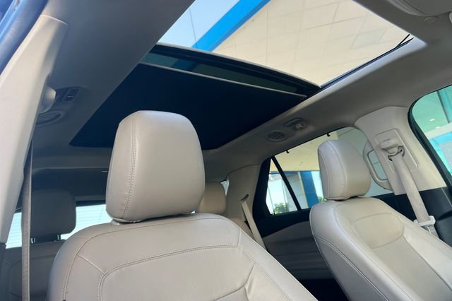 Used 2021 Ford Explorer Limited w/ Equipment Group 301A image 21