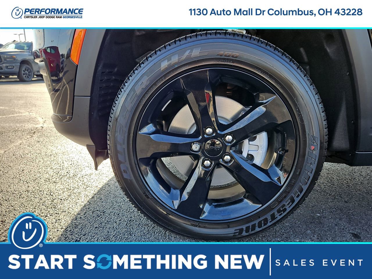 New 2025 Jeep Grand Cherokee L Laredo image 9