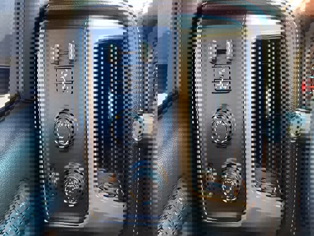 Used 2015 Chevrolet Silverado 3500 LTZ w/ Duramax Plus Package image 18