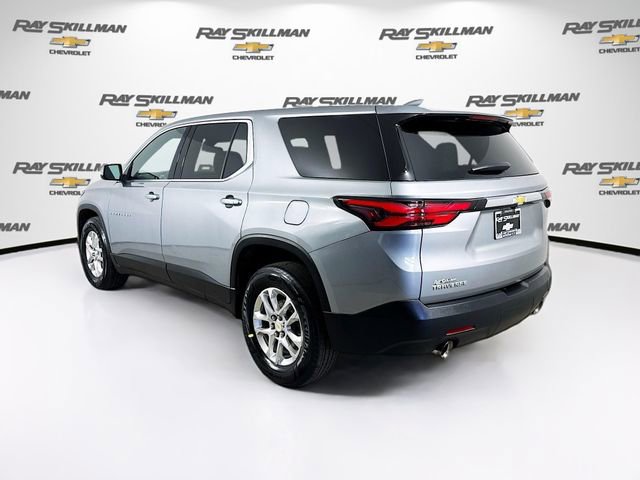 Used 2023 Chevrolet Traverse LS w/ Safety Package image 5