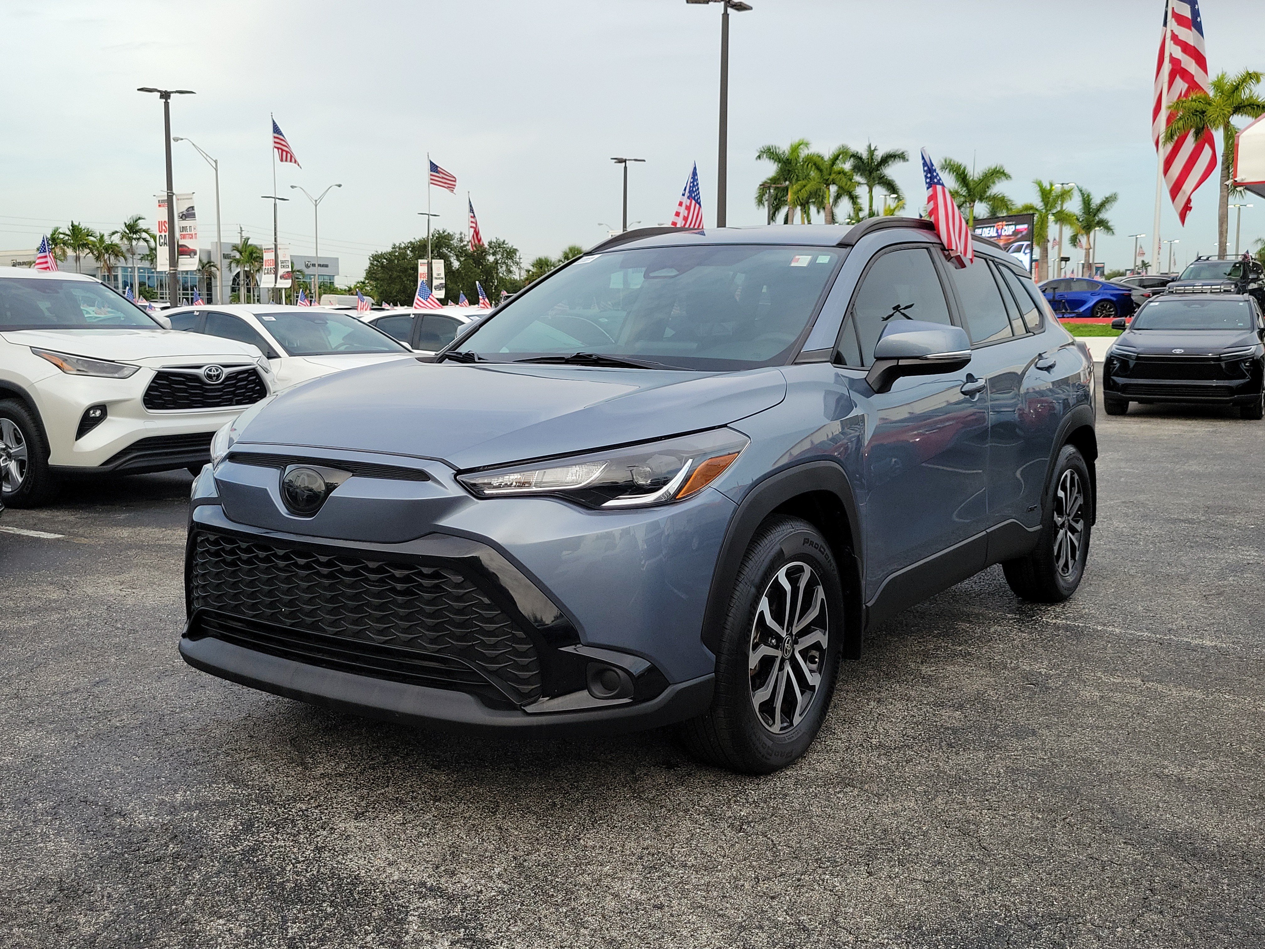 Used 2024 Toyota Corolla Cross AWD Hybrid image 6